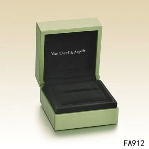 Luxury Custom Jewelry packaging for Van Cleef & Arpel - Gala De Luxe