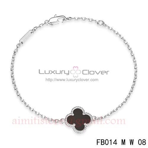 The Lovery Large Onyx Clover Bracelet