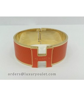 Hermes Vintage Clic Clac H Bracelet in 18kt Pink Gold with White  Leather,Wide - Hermes Bracelets - Hermes Jewelry
