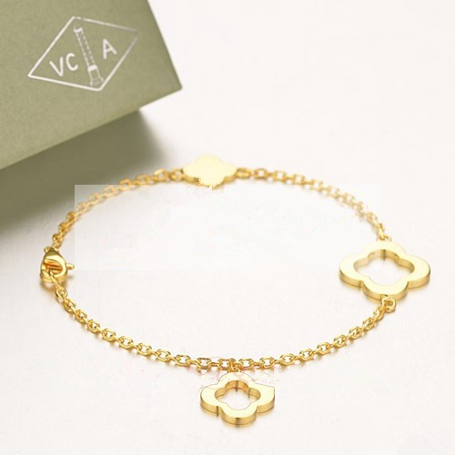 Van Cleef & Arpels Byzantine Alhambra Bracelet 3 Motifs Pink Gold