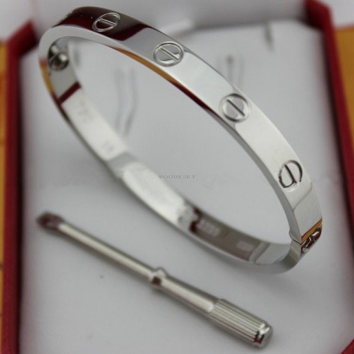 Cartier 18K White Gold 4 Diamond Love Bracelet - modaselle